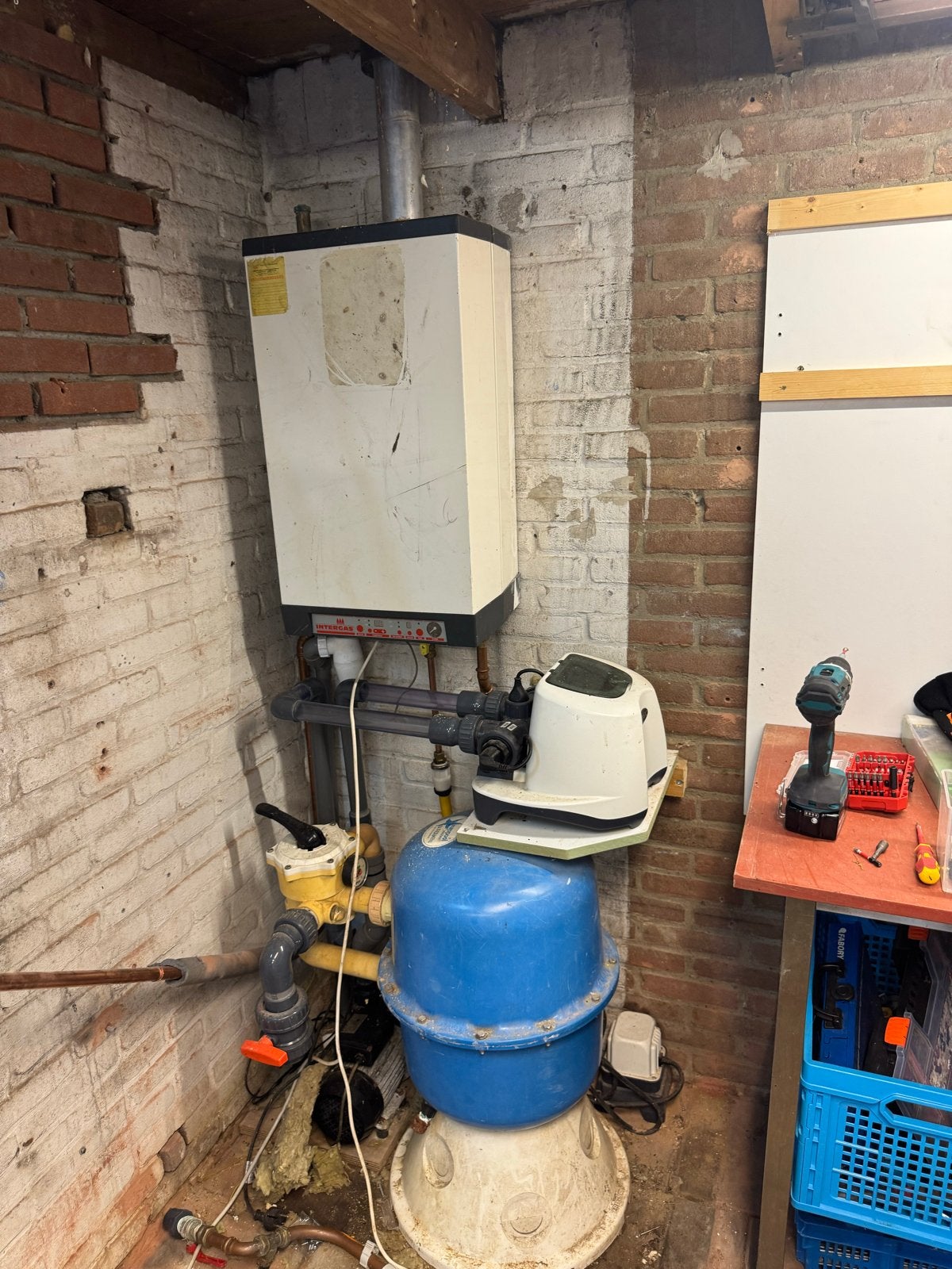 Jacuzzi installatie onderdelen - Gasgeiser, filter, pomp, Ophalen, Gebruikt