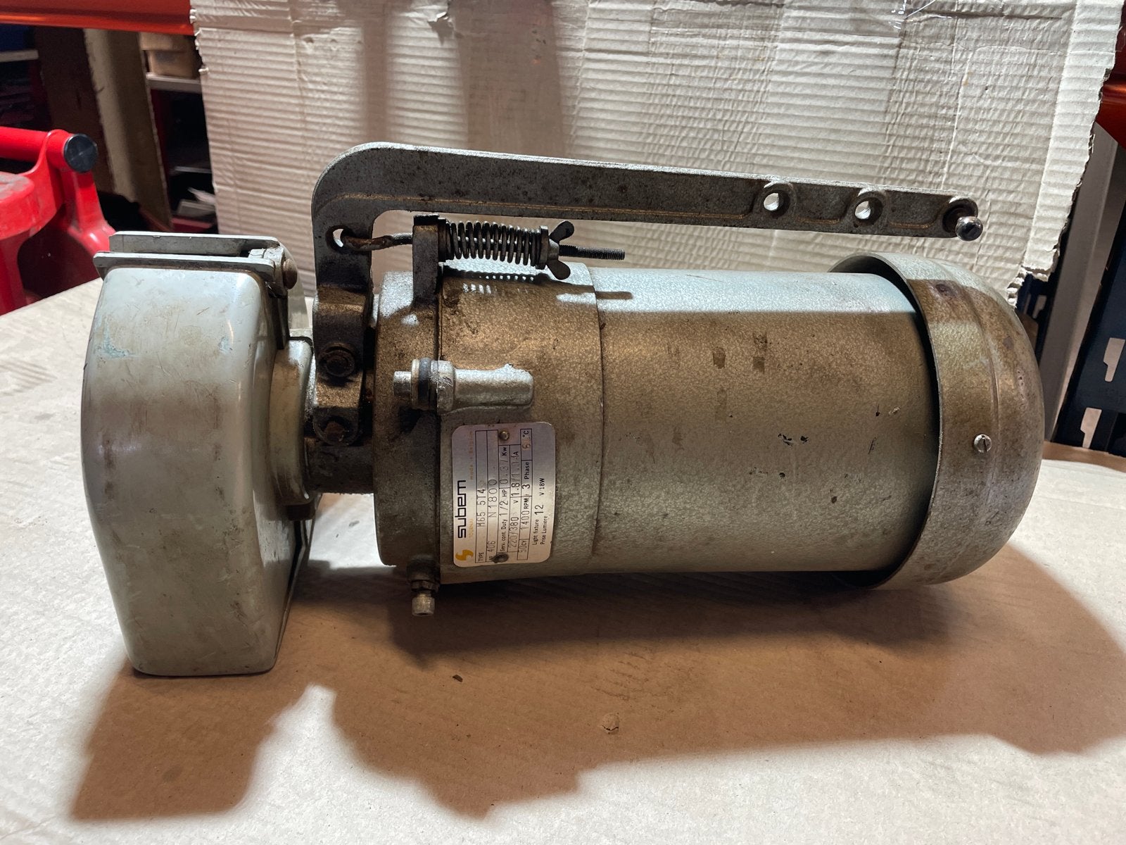Subem Tournai M65 5T4 Motor - 0.37 kW, 1800 RPM, Ophalen, Gebruikt