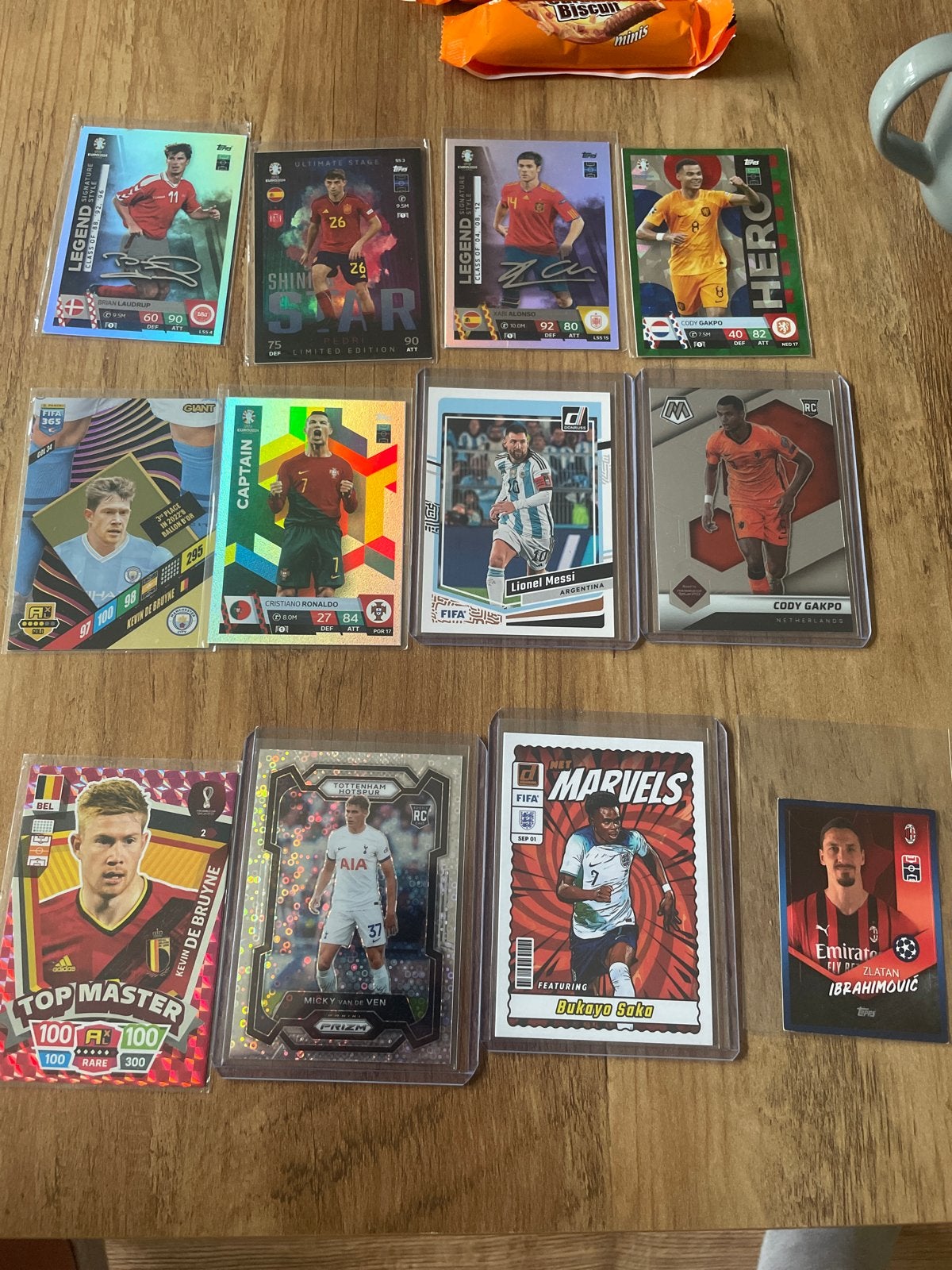Voetbalverzamelkaarten: Messi, Ronaldo, De Bruyne, Gakpo, Verzamelen, Ophalen of Verzenden, Gebruikt