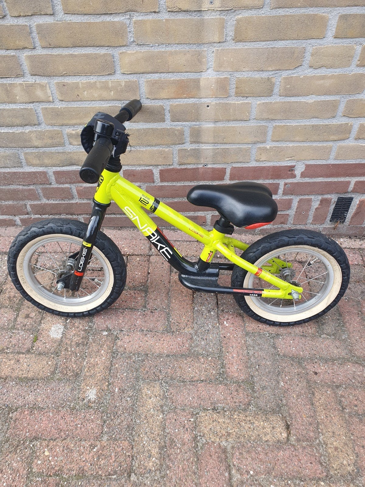 Loopfietsje Loekie Snake, Ophalen, Zo goed als nieuw, Minder dan 16 inch, Loekie Snake