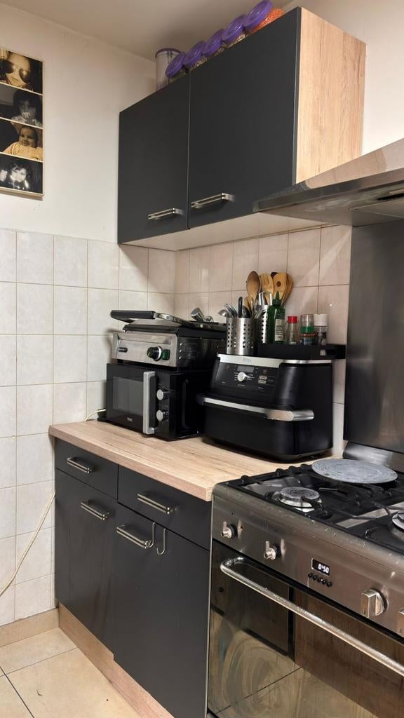 Complete keuken, 2 jaar oud, incl. gasfornuis en afzuigkap, Zwart, Enkelwandige keuken, Ophalen of Verzenden, Hout