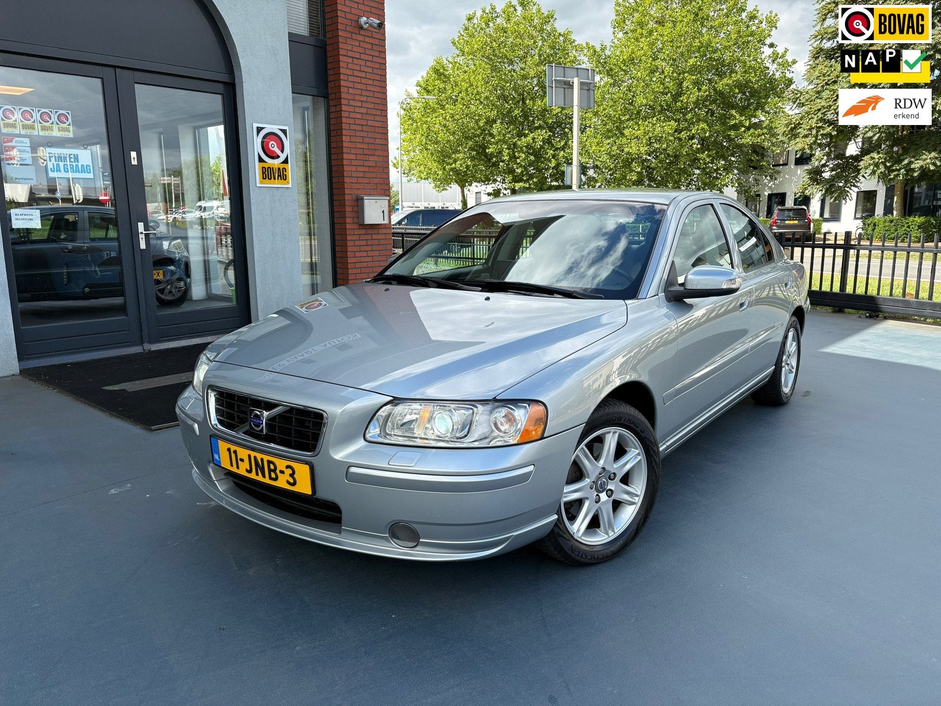 Volvo S60 2.4 Drivers Edition LEDER NAVI LMV, Auto's, Volvo, Voorwielaandrijving, Gebruikt, S60, 1600 kg