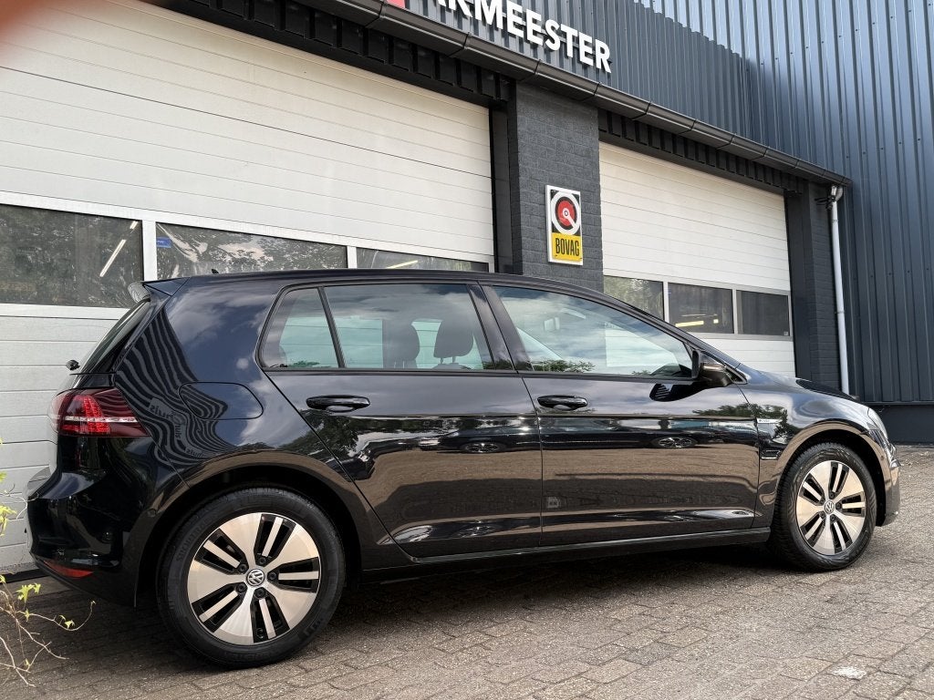 Volkswagen e-Golf e-Golf (bj 2014, automaat), Automaat, Parkeersensor, 0 cilinders, Gebruikt