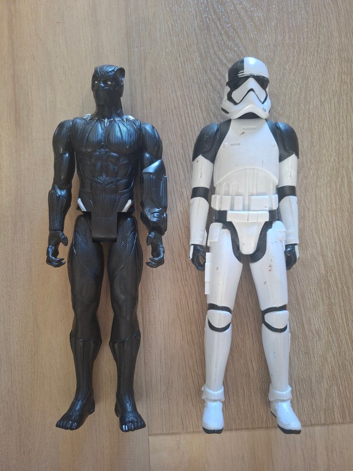 Actionfigures: Black Panther en Stormtrooper | Set van 2, Ophalen, Gebruikt