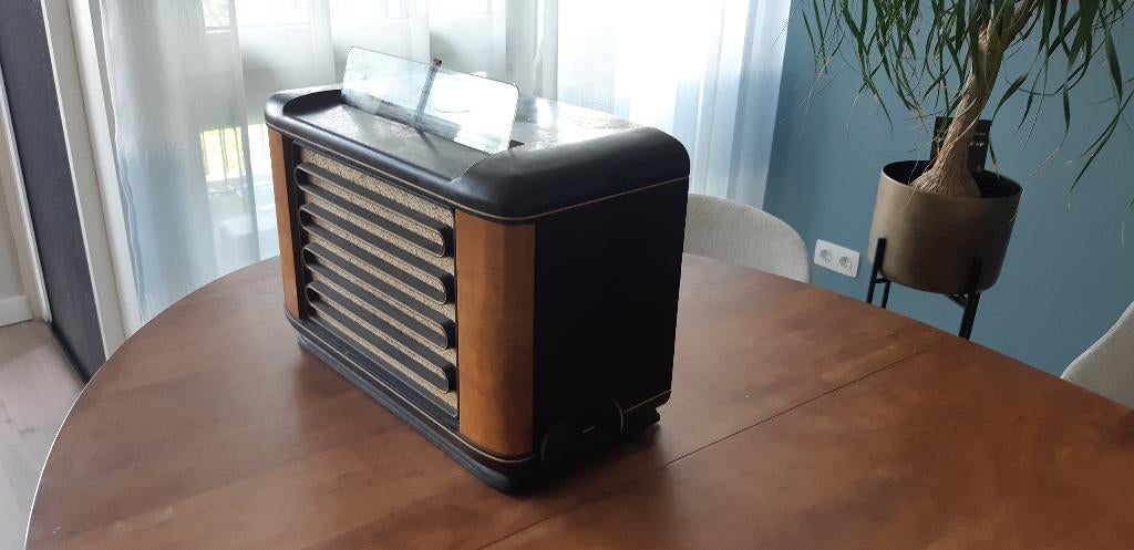 Philips BX560 buizen radio uit 1946, Ophalen