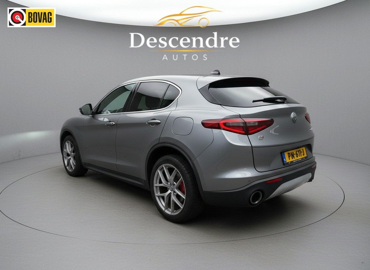 Alfa Romeo Stelvio 2.0 T AWD First Edition Q4 (bj 2017), Auto's, Automaat, 4 cilinders, Met garantie (alle), Bedrijf
