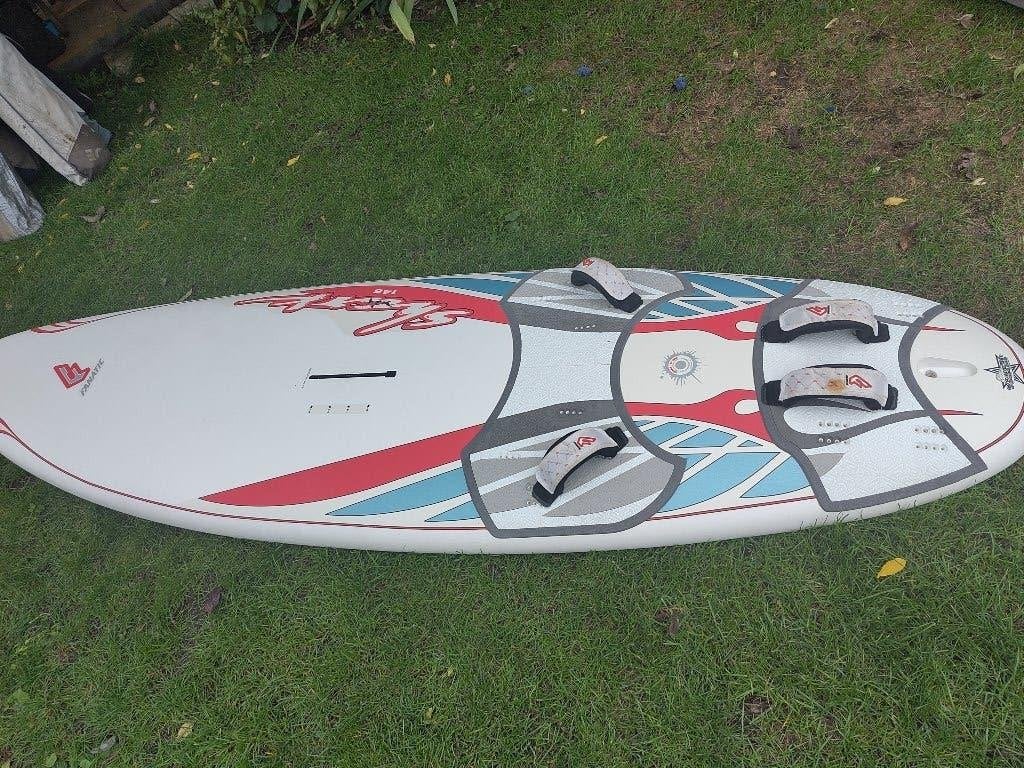 Windsurfplank Fanatic Shark 145, Watersport en Boten, Windsurfen, Ophalen, Gebruikt, Met draagtas, Fanatic
