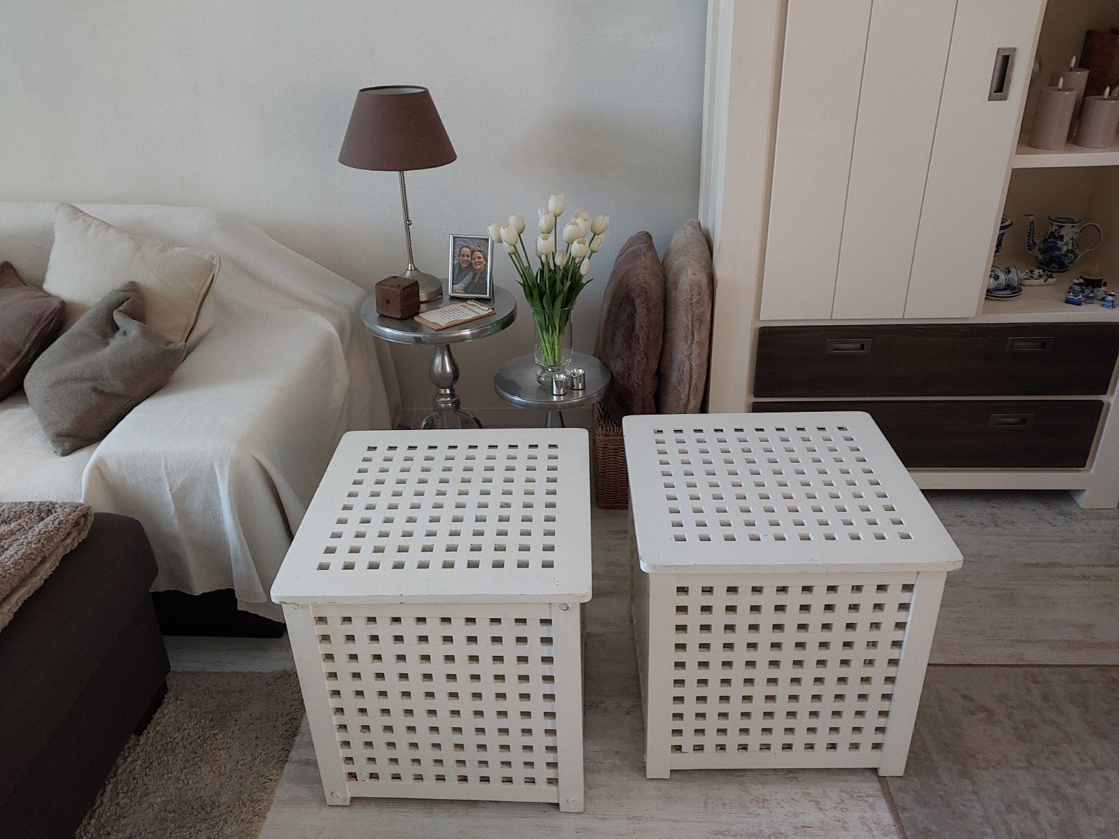 IKEA Hol bijzettafel 50x50 cm - stevig, prima staat, Minder dan 55 cm, Gebruikt, Vierkant, Hout