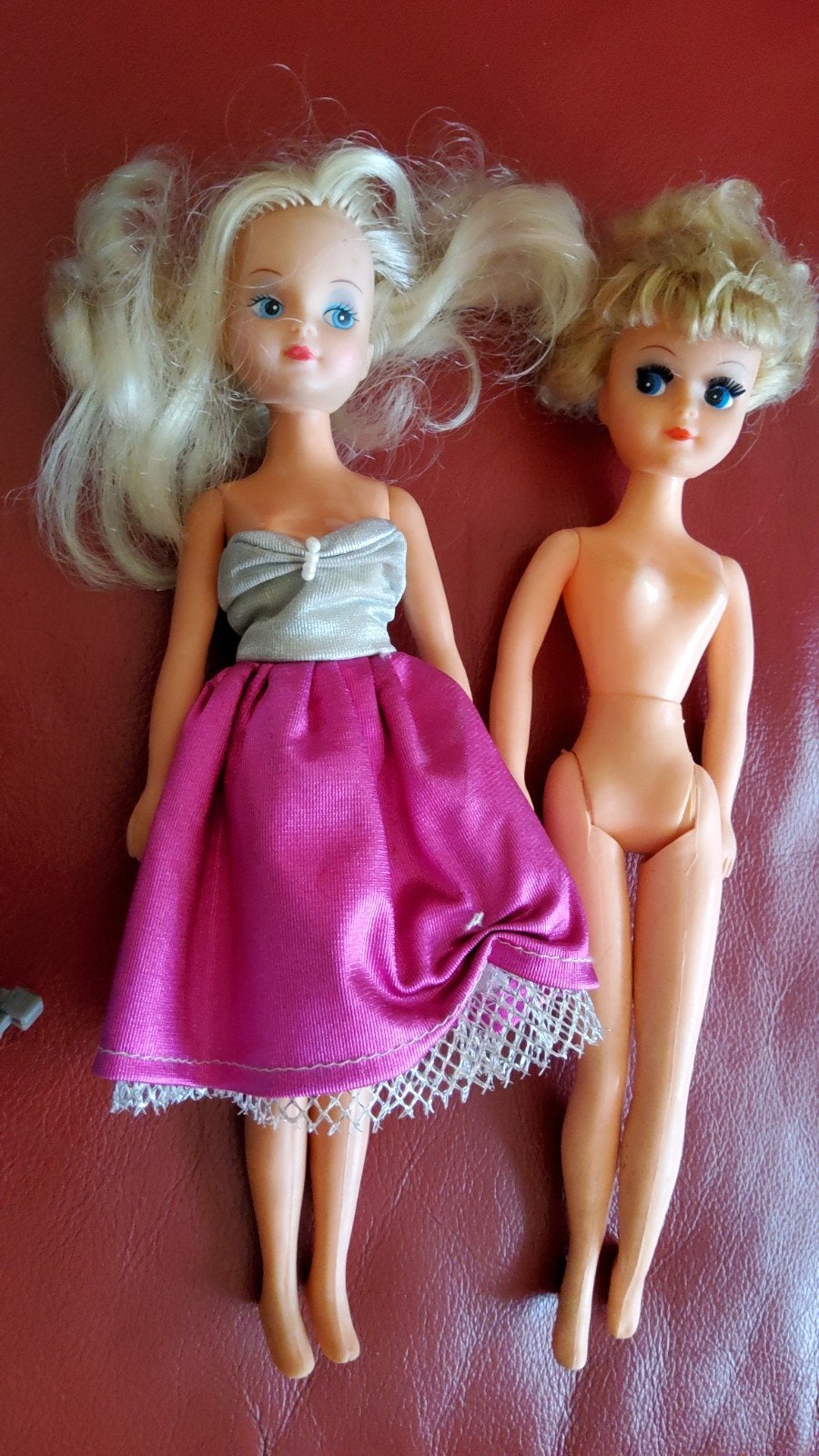 Vintage Barbie Sindy Fleur Tienerpop blonde korte krullen., Ophalen of Verzenden, Gebruikt, Fashion Doll