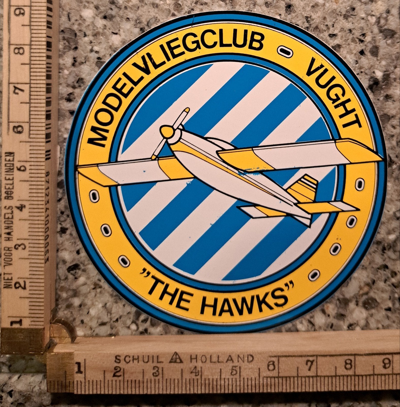 Vintage sticker Modelvliegclub Vught the hawks, Verzamelen, Ophalen of Verzenden, Zo goed als nieuw