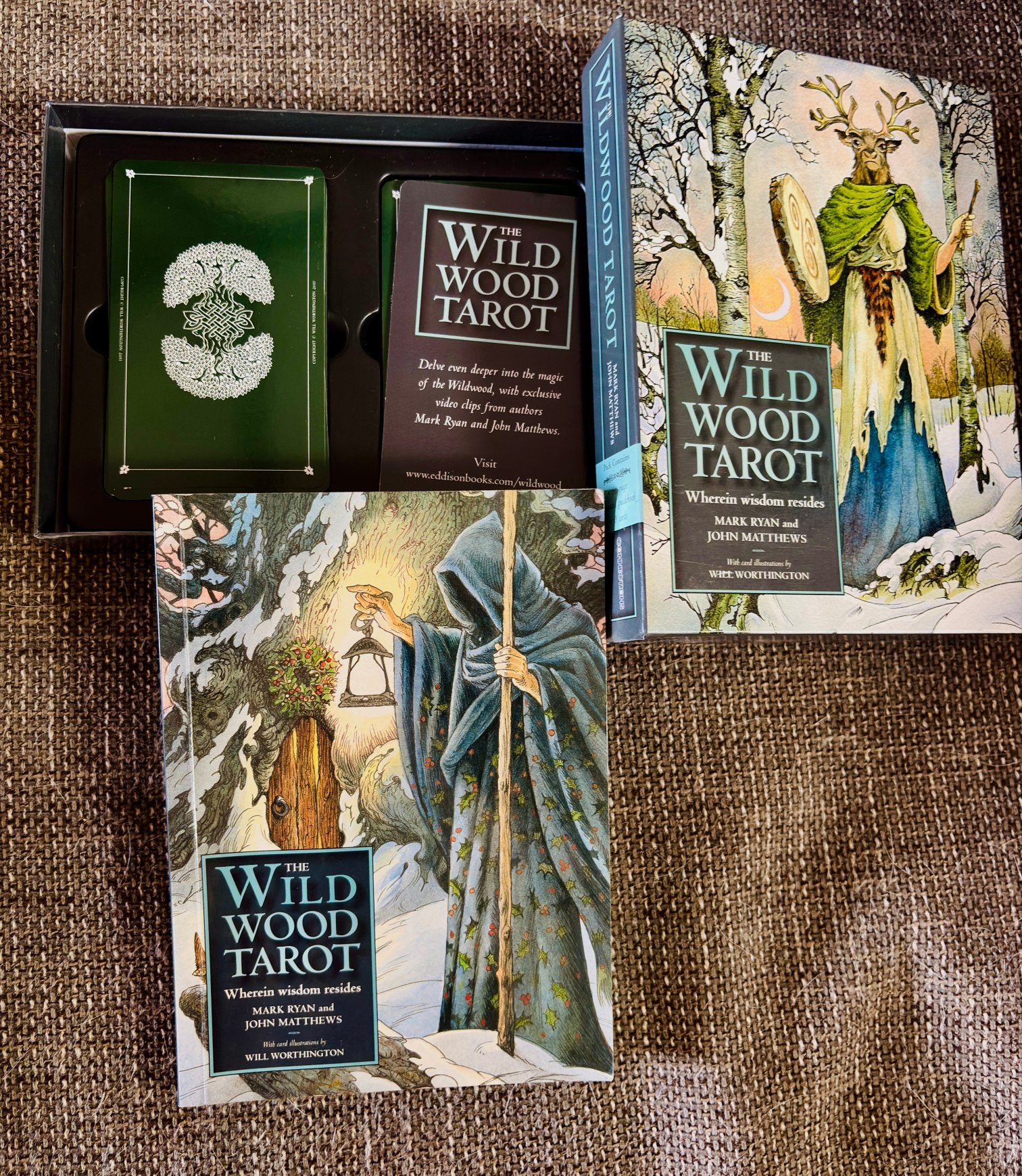 WildWood Tarot Deck &-boek in doos Ongebruikt!, Ophalen of Verzenden, Zo goed als nieuw, Tarot of Kaarten leggen, Overige typen
