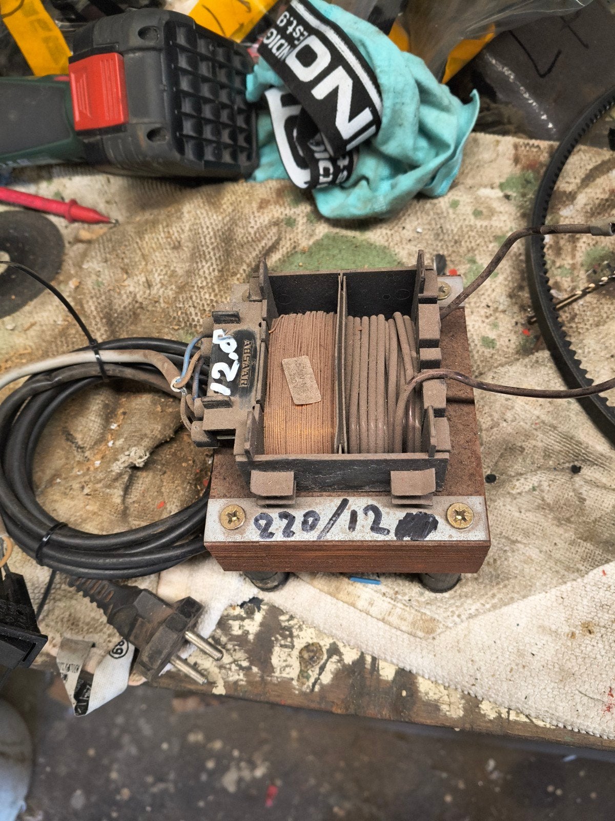 Transformator 220V naar 12.8V, Ophalen