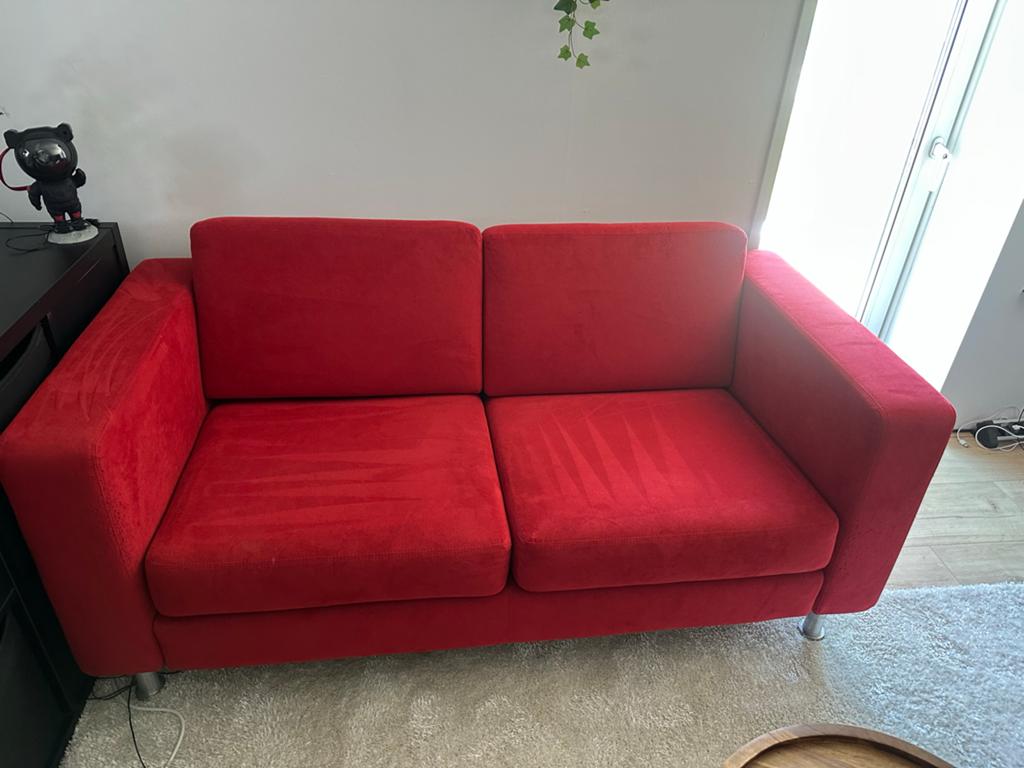 Comfortabele rode tweepersoonsbank - Merk Lookline, Huis en Inrichting, Banken | Bankstellen, Ophalen, Gebruikt, 150 tot 200 cm