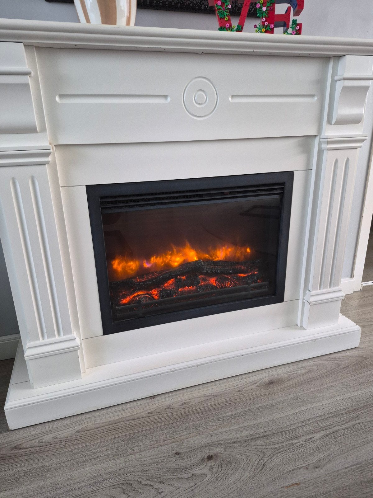 Sfeer volle haar/schouw met elektrische kachel, Huis en Inrichting, Ophalen, Vrijstaande haard, Elektrische haard