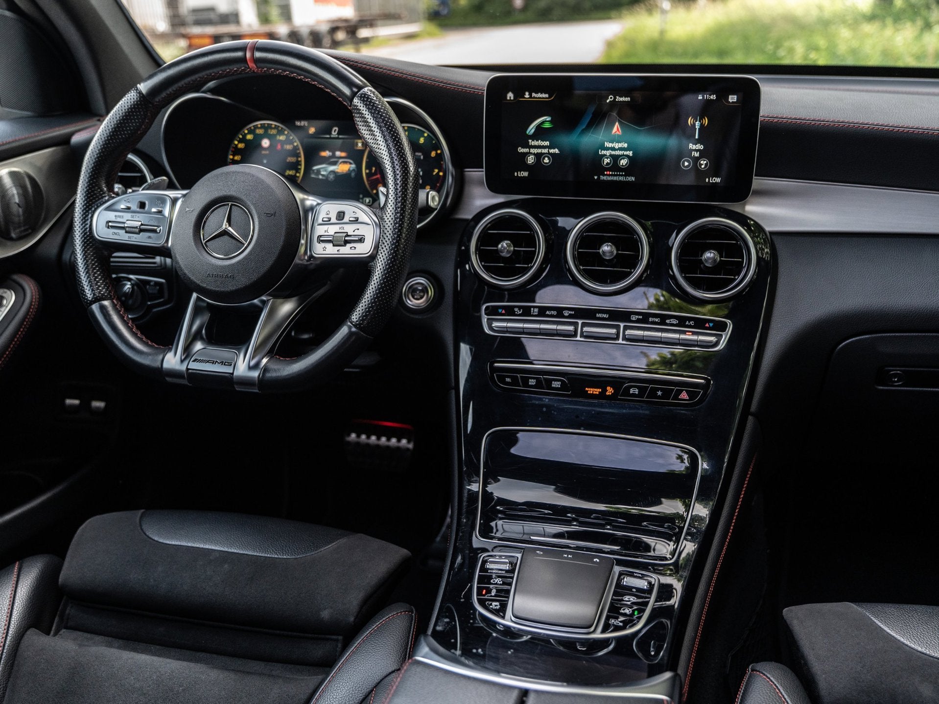 Mercedes-Benz GLC-klasse AMG 43 4MATIC Premium Plus - BOMVOL, Auto's, Automaat, Dealer onderhouden, Gebruikt, 390 pk
