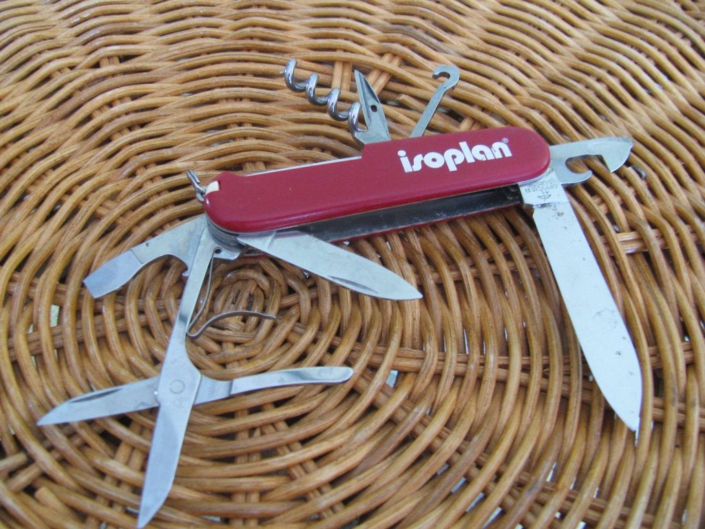Zwitsers mes * veel functies * Victorinox * zie 11 x foto *, Caravans en Kamperen, Kampeergereedschap, Ophalen of Verzenden
