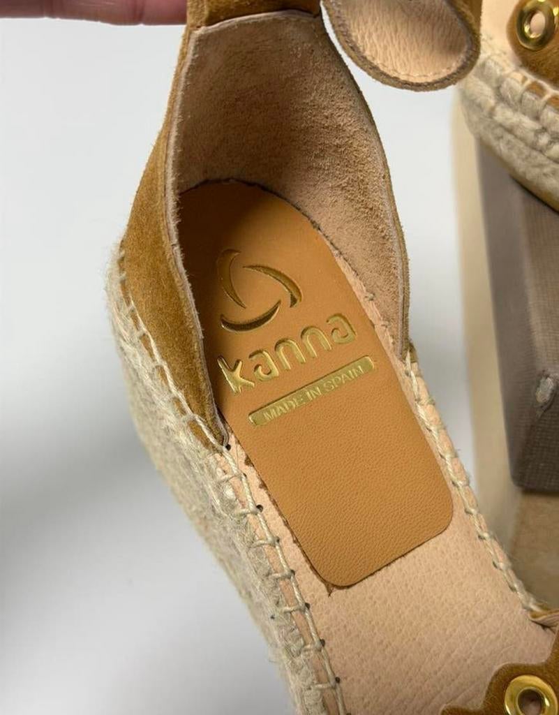 Kanna Espadrilles Sleehak Suède Camel Beige Maat 37 NIEUW, Kleding | Dames, Schoenen, Beige, Nieuw, Ophalen of Verzenden, H