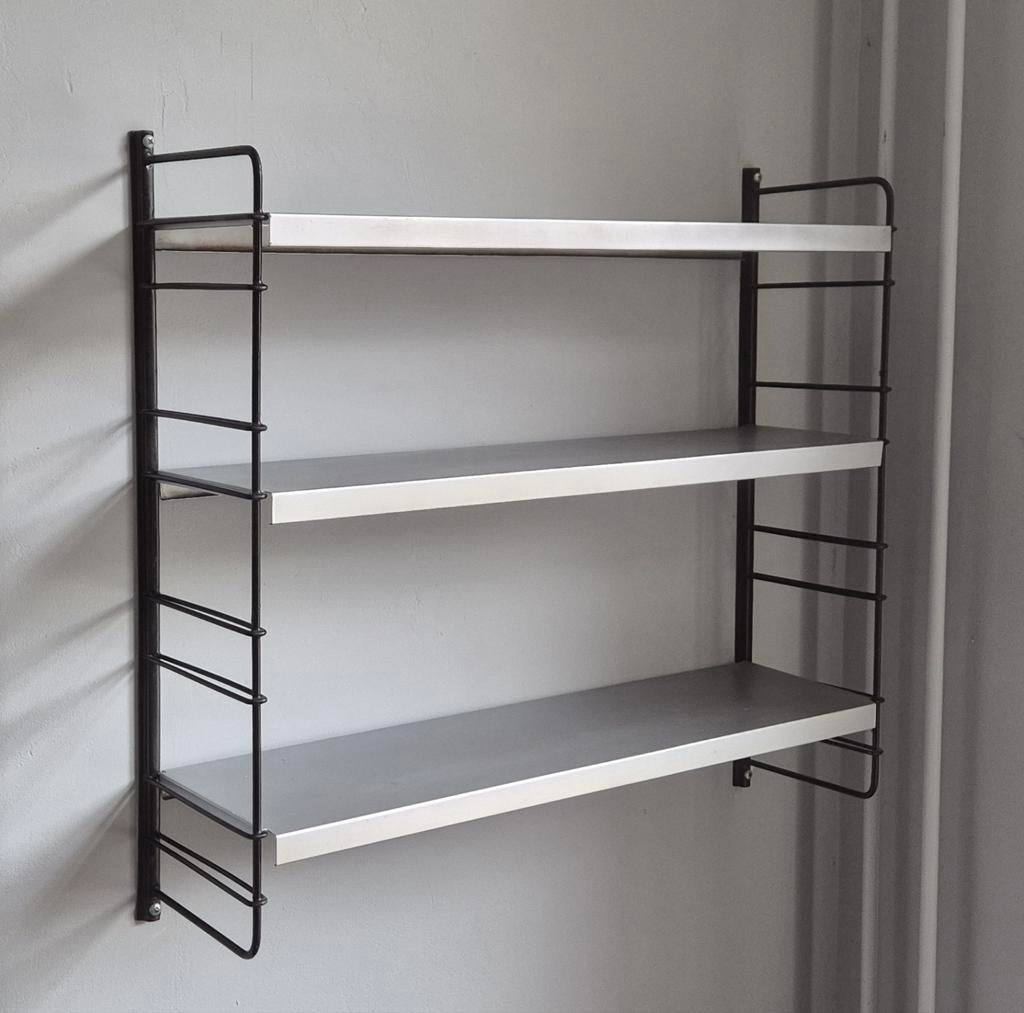 Tomado boekenrek wandmeubel - Zwart/Zilver Retro Design, Met plank(en), Gebruikt, Minder dan 25 cm, Minder dan 100 cm