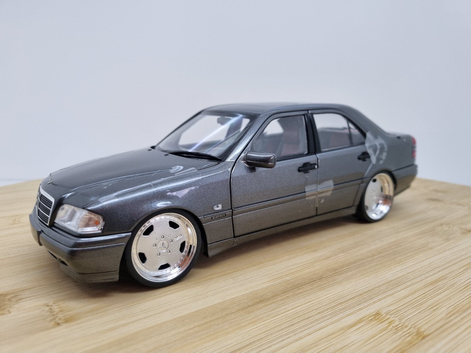 Norev Mercedes C-Klasse W202 1:18 Custom made! 19inch AMG, Hobby en Vrije tijd, Nieuw, Norev, Ophalen of Verzenden, A