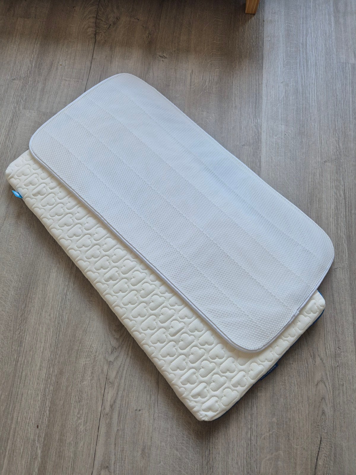 Aerosleep matras en topper voor wieg, Ophalen of Verzenden, Zo goed als nieuw, Wieg