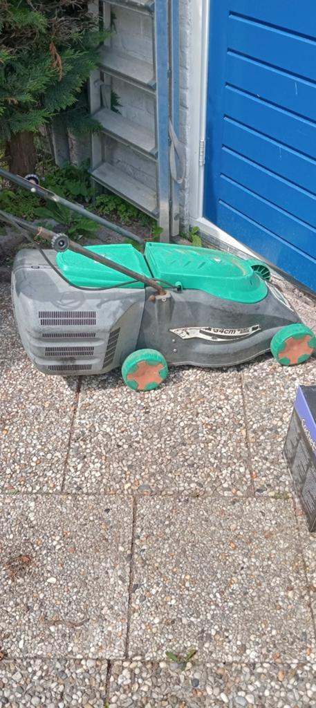 Grasmaaier elektrisch Black & Decker, Tuin en Terras, Grasmaaiers, Cirkelmaaier, Gebruikt, Elektrische grasmaaier, Ophalen of Verzenden
