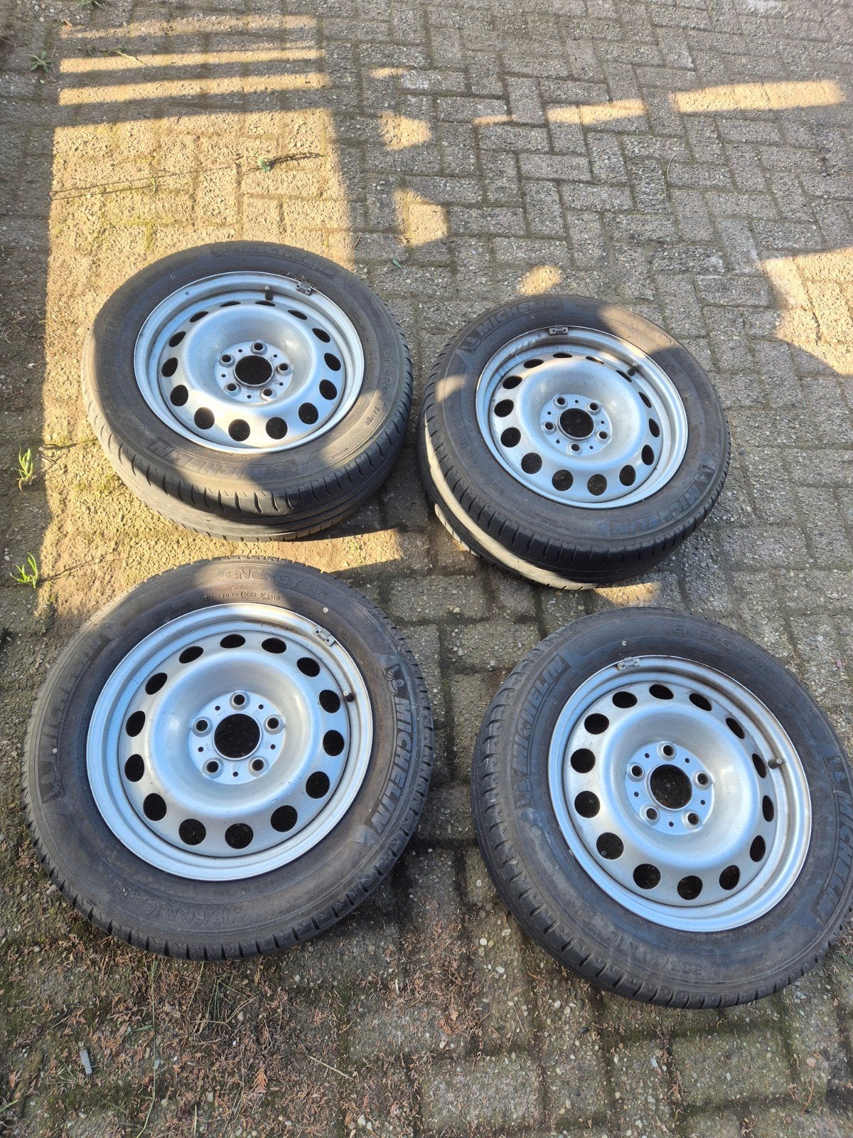 orig. velgen + banden Mini Countryman R60  2010-2017 micheli, Auto-onderdelen, Ophalen, 17 inch, 205 mm, Zomerbanden