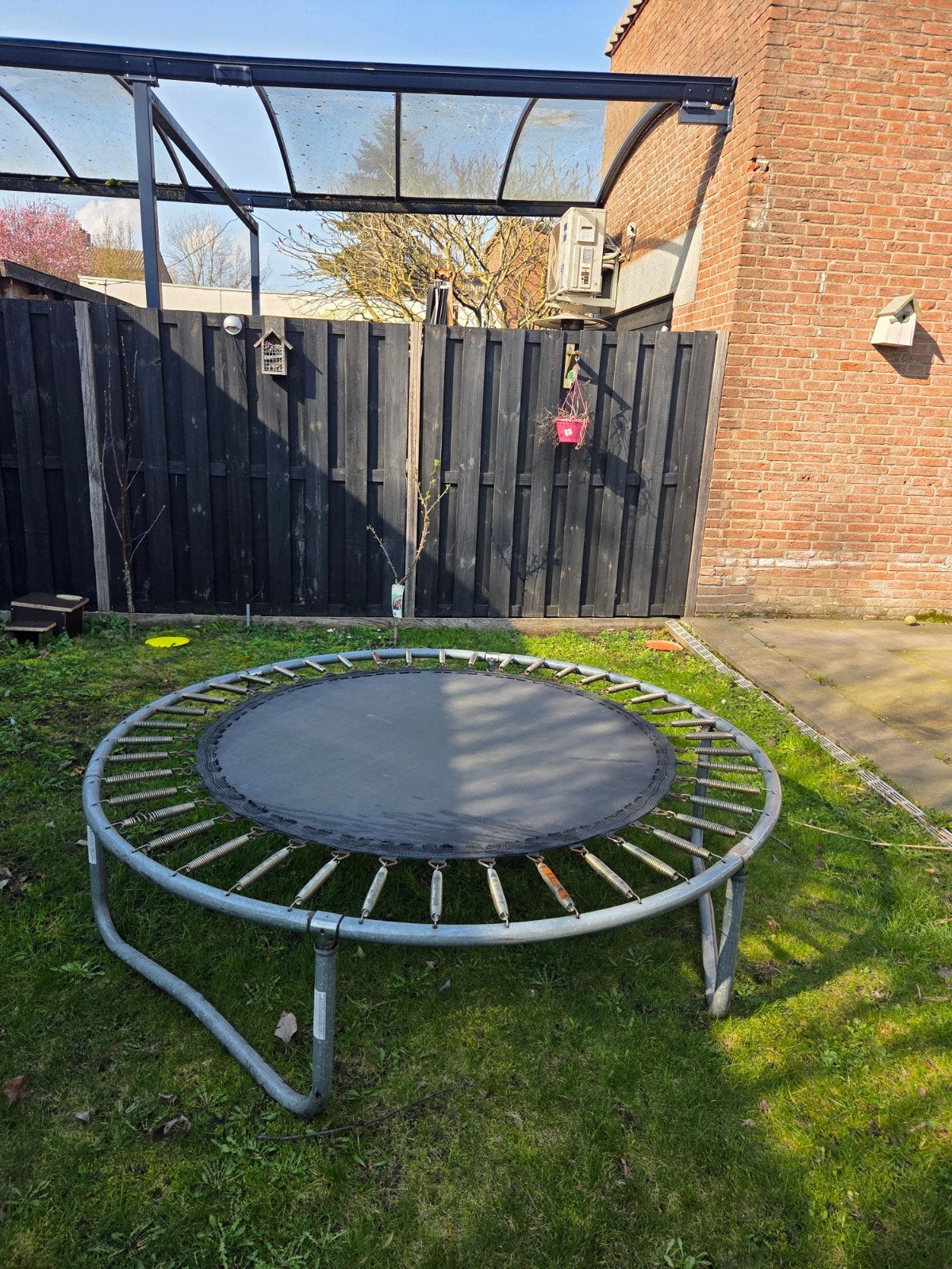 Ronde trampoline voor buiten, Ophalen, Gebruikt