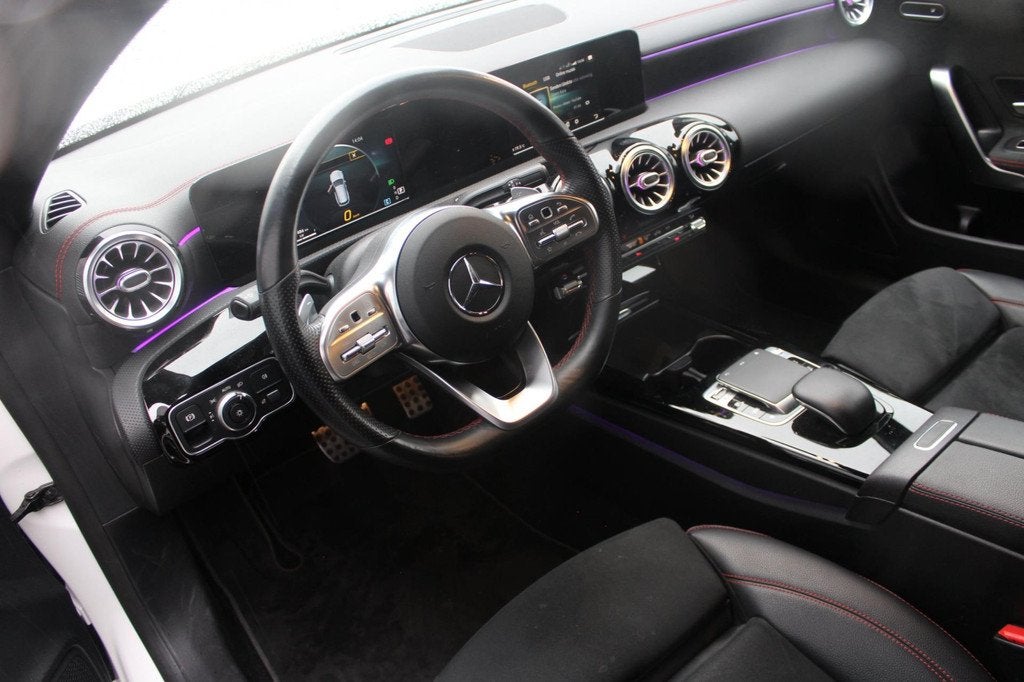 Mercedes-Benz CLA-klasse Shooting Brake 180 AMG | Sfeerverli, Auto's, Mercedes-Benz, CLA, 136 pk, Gebruikt, 4 cilinders