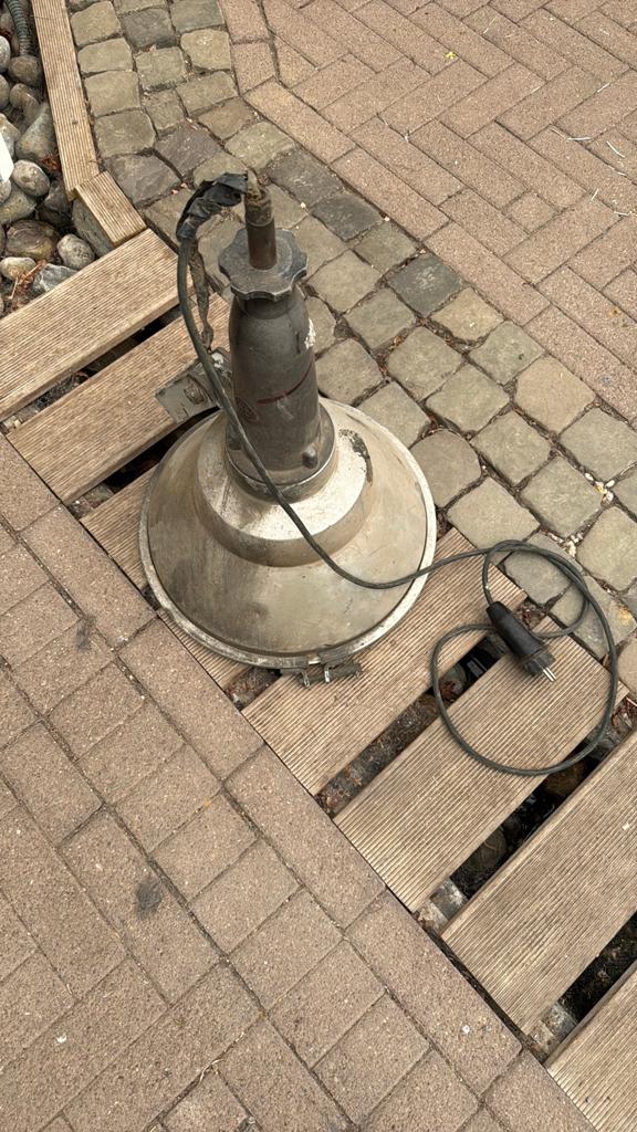 Industriele fabriekslamp, Ophalen of Verzenden, Gebruikt
