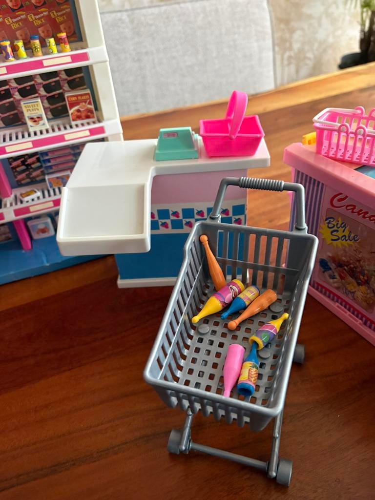 Barbie winkel, Ophalen, Zo goed als nieuw, Toebehoren