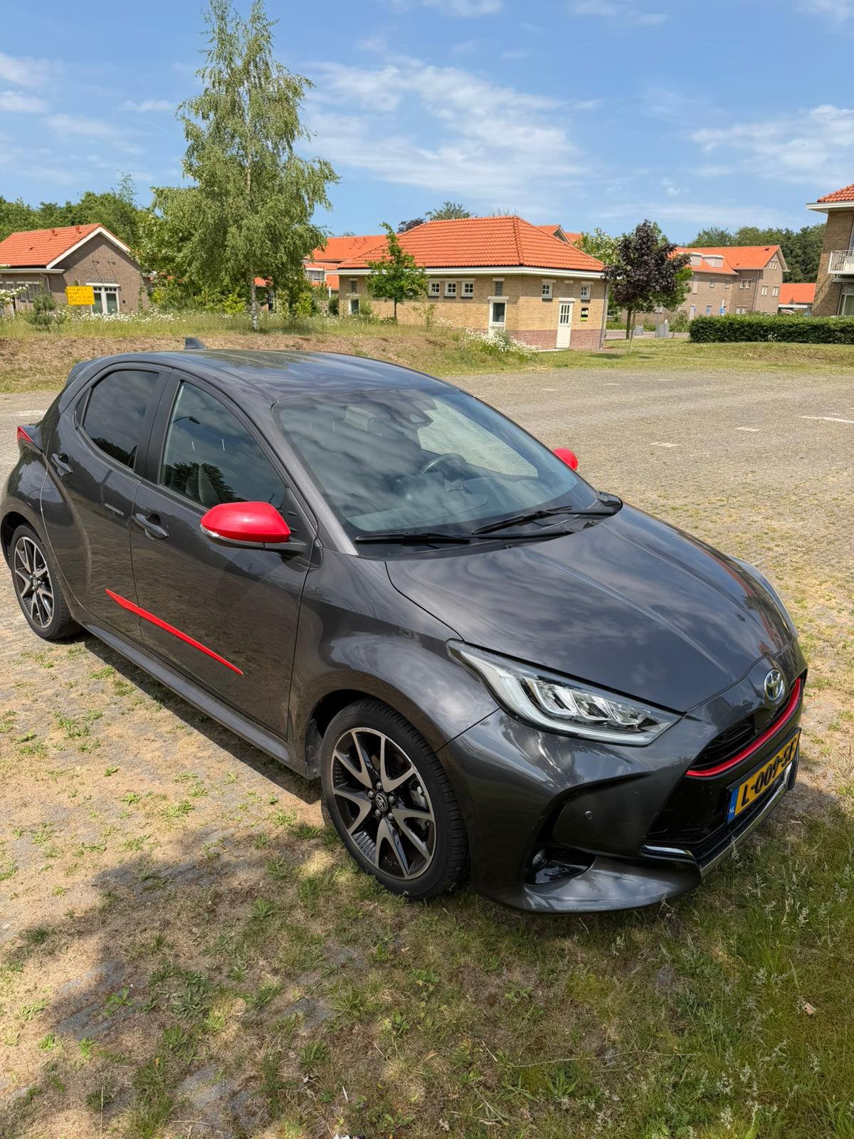 Toyota Yaris 1.5 Hybrid 116pk CVT 2021 Grijs, 450 kg, 450 kg, Yaris, Zilver of Grijs