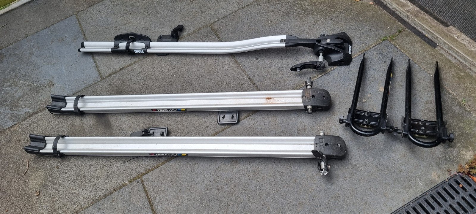 Thule Dakdrager Fietsendrager Set - Gebruikt, Auto diversen, Fietsendragers, Ophalen, Dakdrager