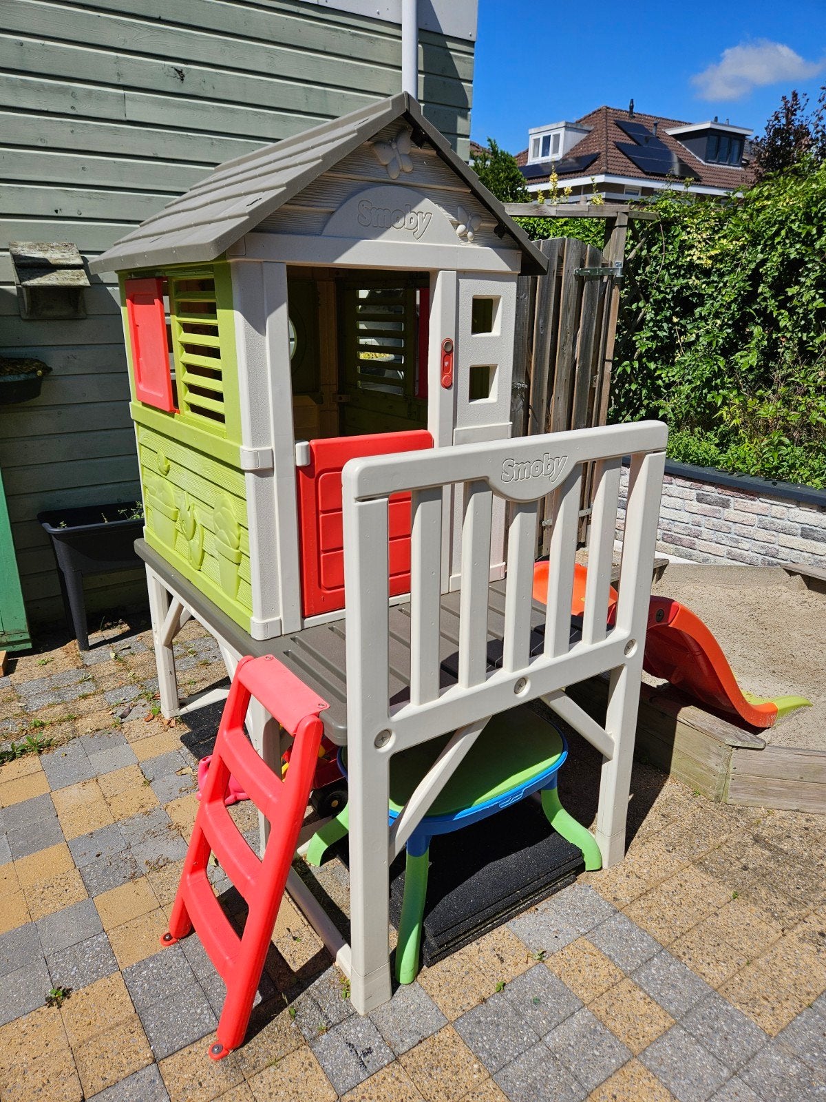 Smoby Speelhuisje op palen met glijbaan - Zo goed als nieuw, Ophalen, Zo goed als nieuw, Kunststof