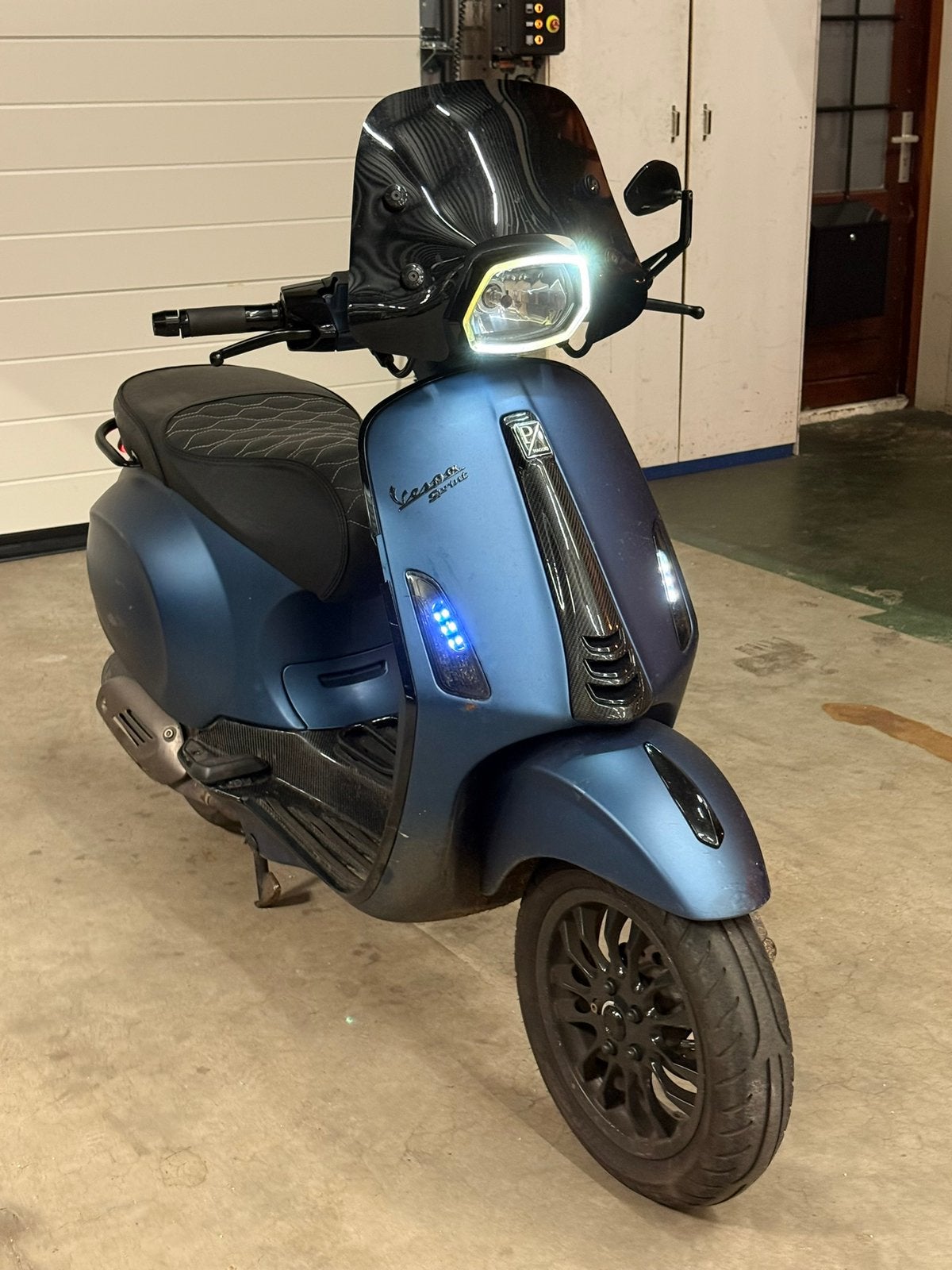 Vespa Sprint 80cc 4-klepper 4v met WOK en veel schades, Fietsen en Brommers, Scooters | Vespa, Ophalen, Gebruikt, Overige modellen