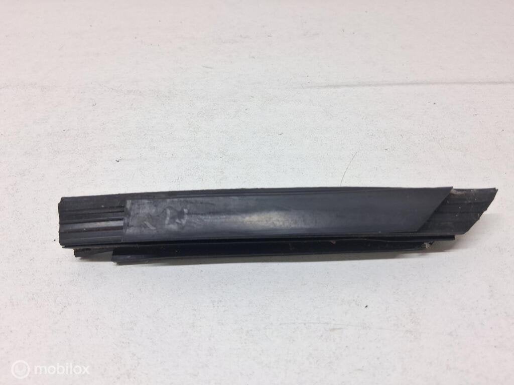 Ruitgeleider Lv Vw Corrado 2.0 16v 535837433, Gebruikt, Volkswagen, Ophalen of Verzenden
