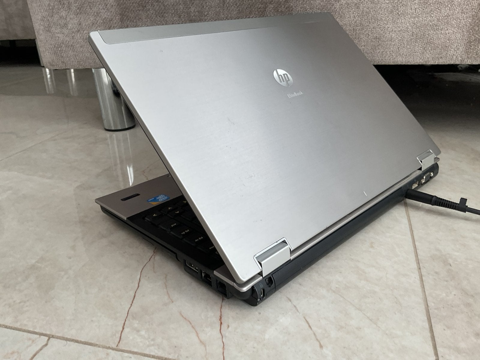 🔥 Snelste Windows XP laptop van marktplaats🔥Core i5🔥SSD🔥, Computers en Software, Windows Laptops, Ophalen of Verzenden, Zo goed als nieuw