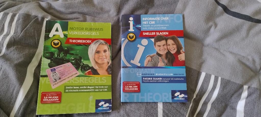 Boek  motor theorie, Ophalen of Verzenden, Zo goed als nieuw, Onbekend, Algemeen