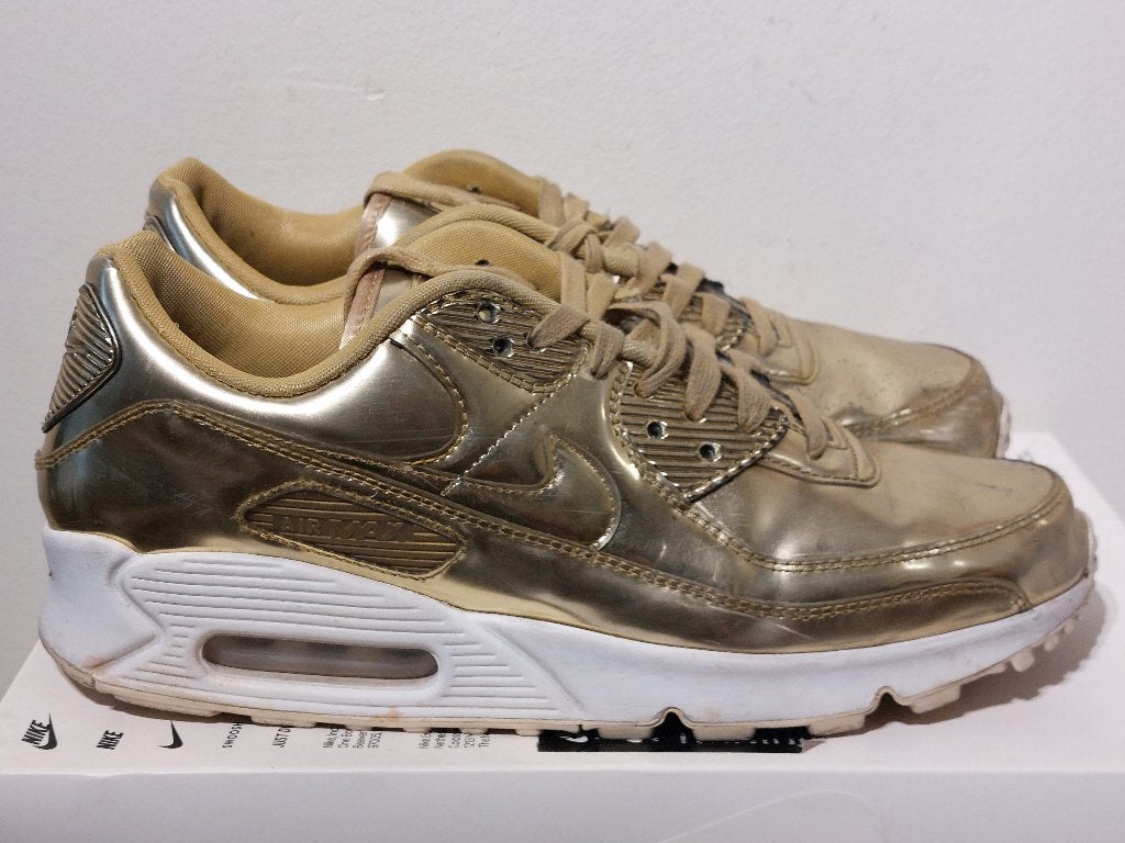 nike air max 90 gold maat 44, Kleding | Heren, Schoenen, Overige kleuren, Nike, Ophalen of Verzenden, Sneakers of Gympen