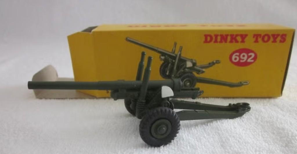 Dinky Toys 5.5 Medium Gun in originele doos mint condition., Ophalen of Verzenden, Zo goed als nieuw, Overige typen, Dinky Toys