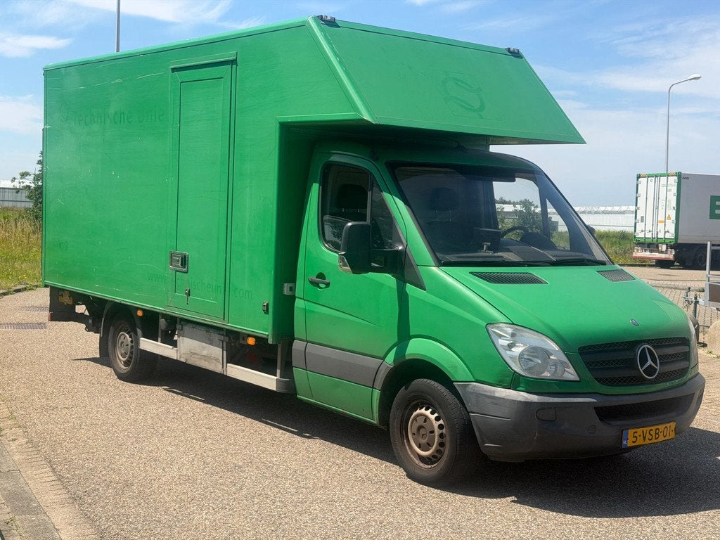 Mercedes-Benz Sprinter 313CDI Bakwagen + Laadklep Automaat A, Auto's, Bestelauto's, Euro 5, Gebruikt, 4 cilinders, 129 pk