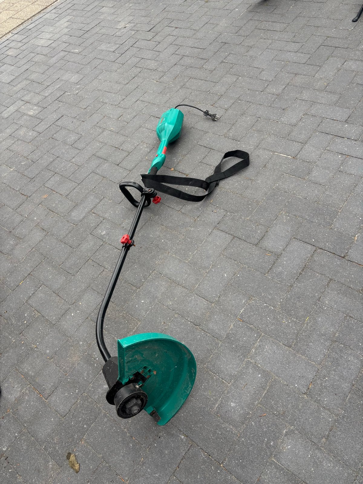 Bosch Grastrimmer - Elektrisch, Gebruikt, Tuin en Terras, Grastrimmers, Ophalen of Verzenden, Gebruikt, 30 tot 50 cm, Elektrisch
