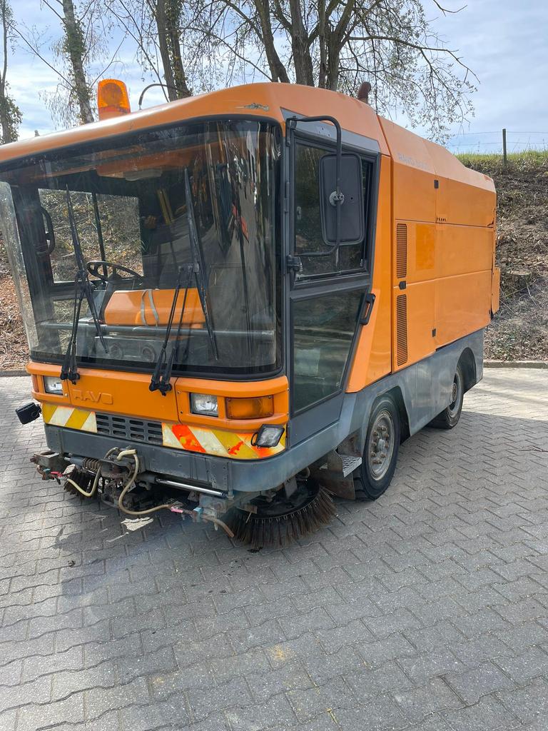 Ravo veegwagen 5002, Ophalen, Overige typen
