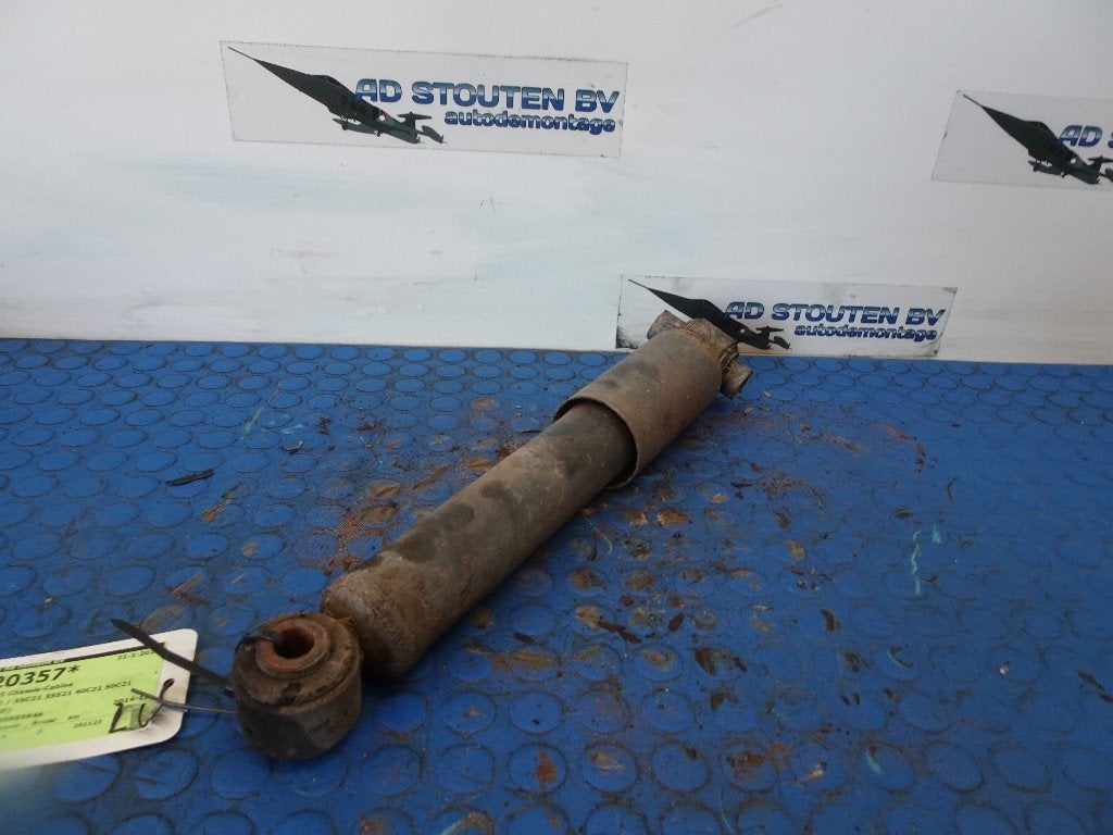 Schokbreker Links Voor Iveco New Daily VI (2014-03/..), Gebruikt, Overige automerken, Iveco Magirus AG, Info@iveco-sw.de