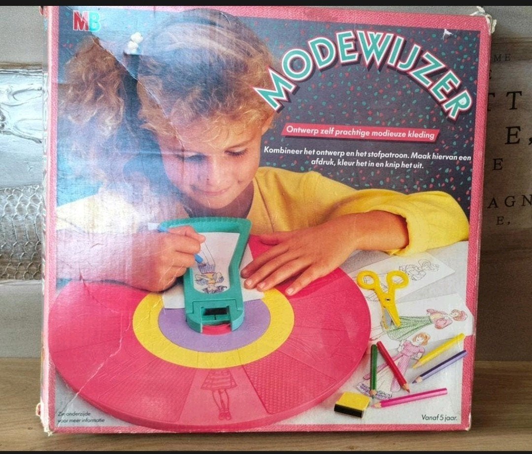 Vintage MB Modewijzer - Ontwerp je eigen mode!, Verzenden, Gebruikt