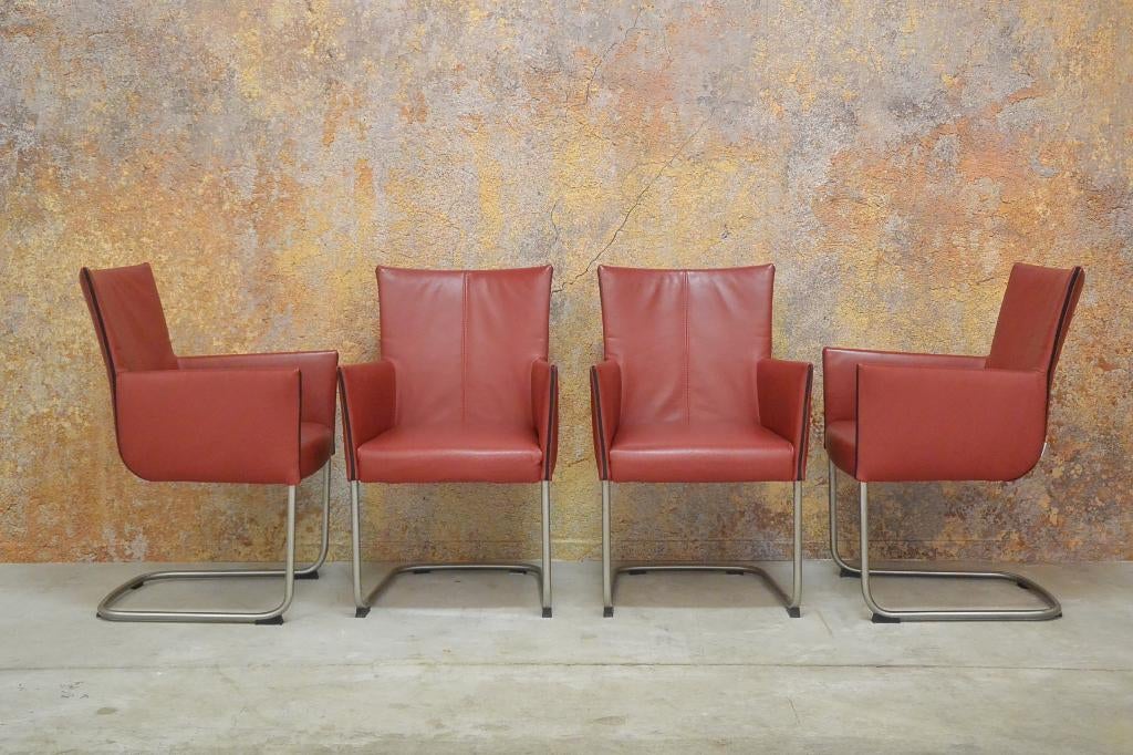 ZGANieuw 4 rode leren Bert Plantagie Jones design stoelen, Bert plantagie, Ophalen of Verzenden, Vijf, Zes of meer stoelen, Leer