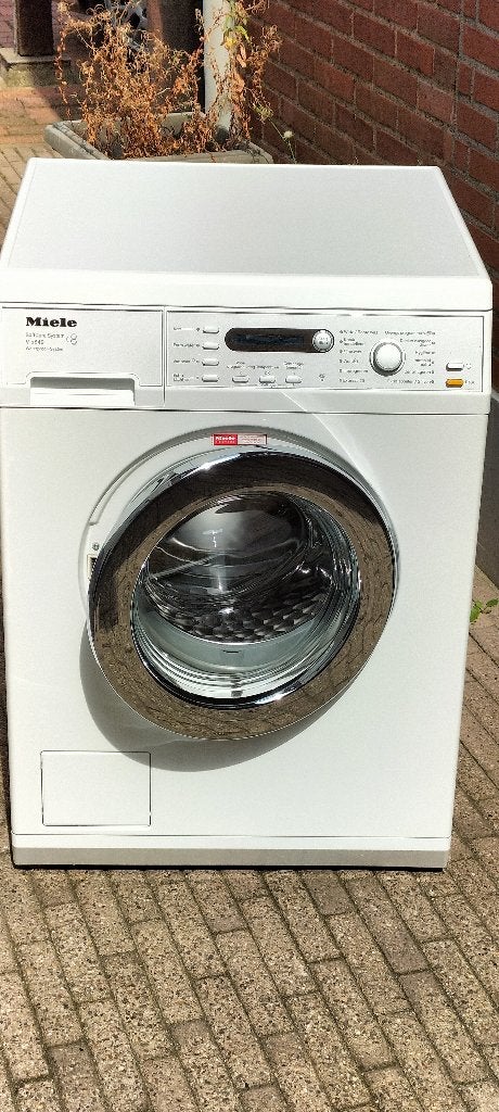 Miele wasmachine, Ophalen, Zo goed als nieuw, Voorlader, Energieklasse A of zuiniger