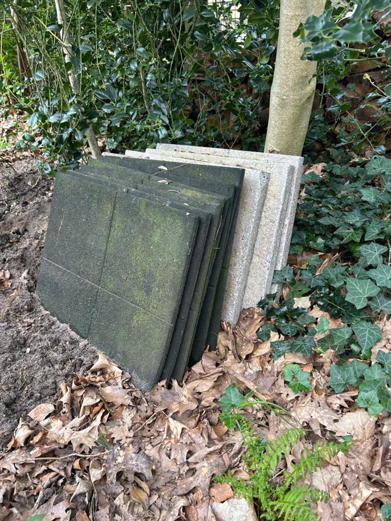 8 rubberen en 4 stenen tuintegels (60x60 cm), Ophalen, Gebruikt, Rubber, 5 tot 10 m²