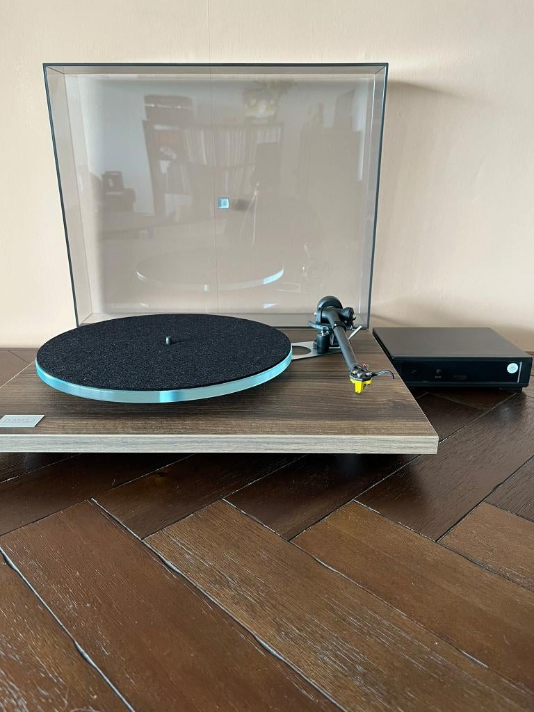 Rega Planar 3 50th Anniversary platenspeler + Exact element, Ophalen, Zo goed als nieuw, Platenspeler, Overige merken