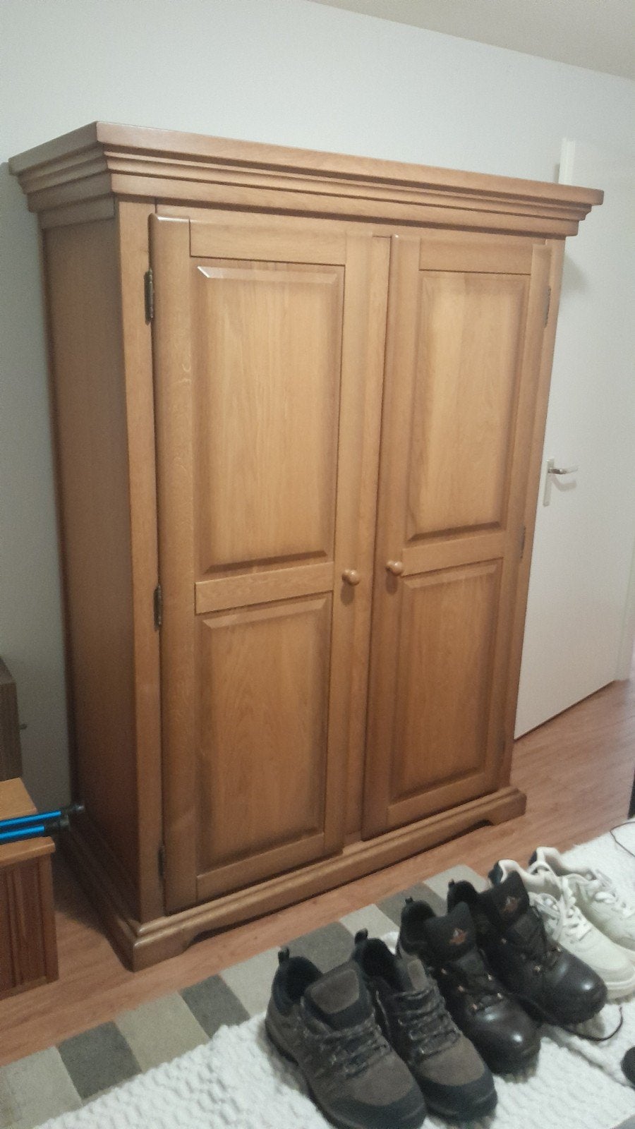 Linnenkast met nachtkastjes en bed, Gebruikt, 100 tot 150 cm, Klassiek, 150 tot 200 cm