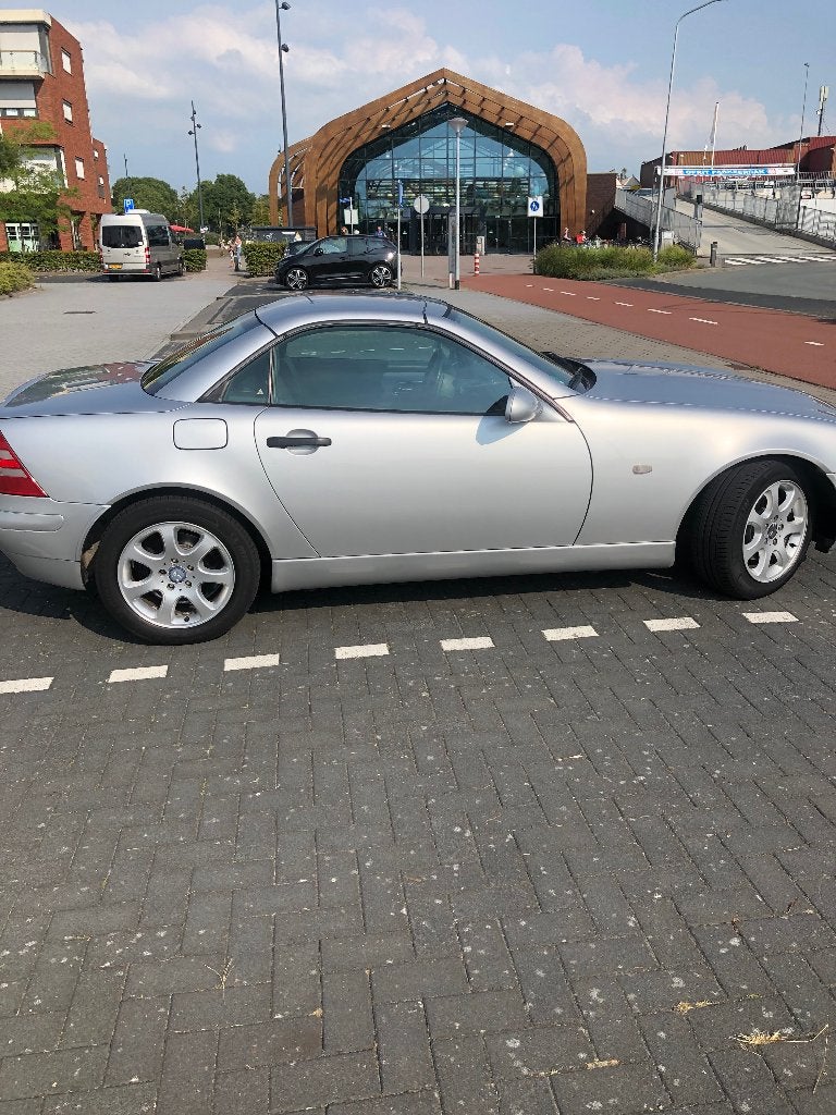 Mercedes-Benz SLK 2.0 Roadster AUT 1997 Grijs, Auto's, Automaat, 1998 cc, Zwart, 4 cilinders